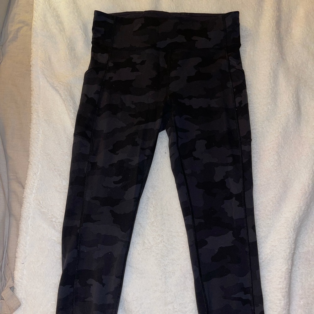 LuluLemon black camo leggings. Perfect condition. Worn once.